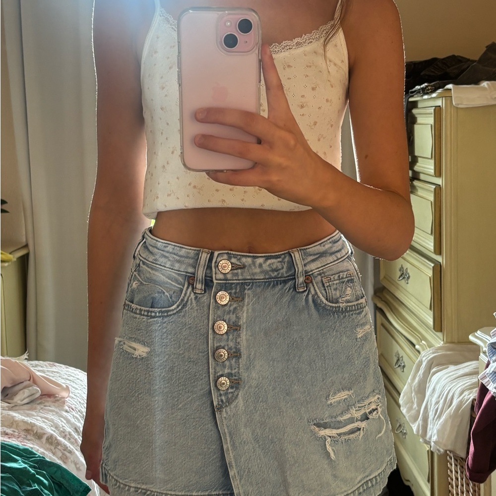 American Eagle Outfitters Gray Asymmetrical Mini Skater Skirt